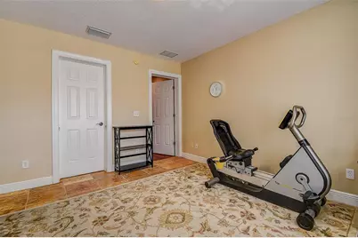 256 Valencia Circle, Saint Petersburg, FL 33716 - Photo 29