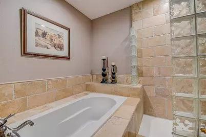 256 Valencia Circle, Saint Petersburg, FL 33716 - Photo 23