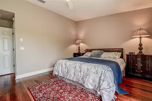 256 Valencia Cir, Saint Petersburg, FL 33716 - Photo 21