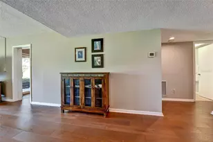 8107 Bardmoor Pl, Seminole, FL 33777 - Photo 19