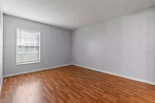 14323 Hanging Moss Cir, Tampa, FL 33613 - Photo 13