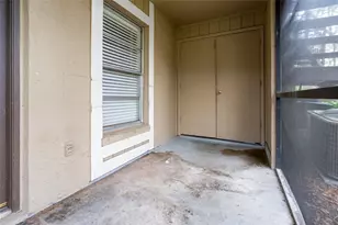 14323 Hanging Moss Cir, Tampa, FL 33613 - Photo 3
