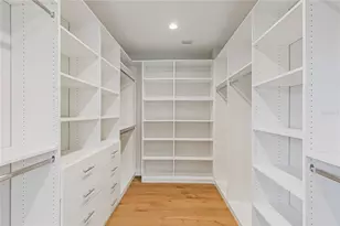 220 90th Ave NE, Saint Petersburg, FL 33702 - Photo 59