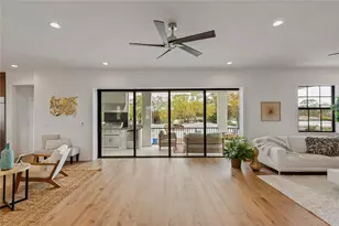 220 90th Ave NE, Saint Petersburg, FL 33702 - Photo 11