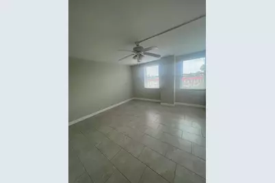 10355 Paradise Boulevard #212, Treasure Island, FL 33706 - Photo 5