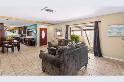 10472 Orange Blossom Lane, Seminole, FL 33772 - Photo 7