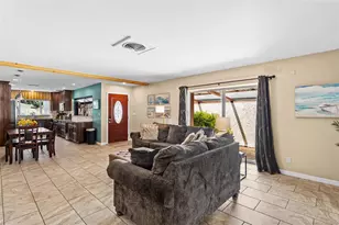 10472 Orange Blossom Ln, Seminole, FL 33772 - Photo 7