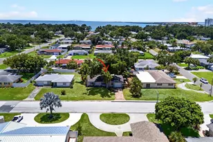 2864 62nd Ave S, Saint Petersburg, FL 33712 - Photo 3
