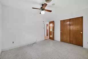 2864 62nd Ave S, Saint Petersburg, FL 33712 - Photo 13