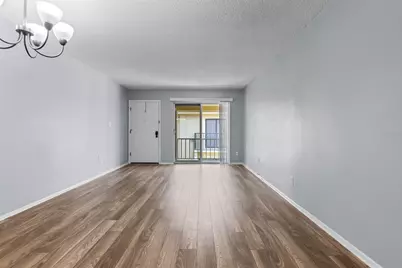 7612 Nacido Court, Tampa, FL 33615 - Photo 5