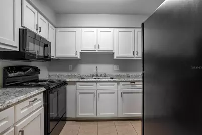 7612 Nacido Court, Tampa, FL 33615 - Photo 9