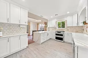 222 26th Ave S, Saint Petersburg, FL 33705 - Photo 13