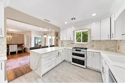 222 26th Avenue S, Saint Petersburg, FL 33705 - Photo 11