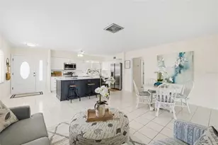 3666 Belle Vista Dr E, Saint Petersburg, FL 33706 - Photo 9