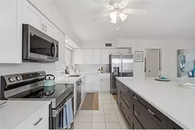 3666 Belle Vista Drive E, Saint Petersburg, FL 33706 - Photo 27