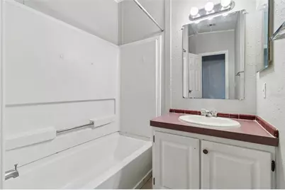 8812 E Millpoint Road, Riverview, FL 33578 - Photo 13