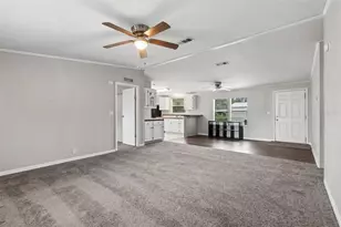8812 E Millpoint Rd, Riverview, FL 33578 - Photo 9