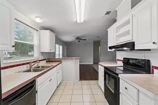 8812 E Millpoint Rd, Riverview, FL 33578 - Photo 7