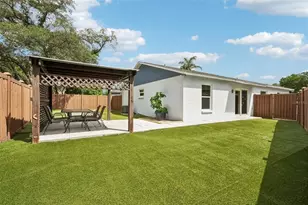 8420 N River Dune St, Tampa, FL 33617 - Photo 19