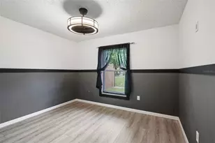 8420 N River Dune St, Tampa, FL 33617 - Photo 15