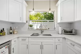 1023 Granada St, Clearwater, FL 33755 - Photo 13