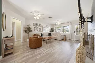 1023 Granada St, Clearwater, FL 33755 - Photo 9