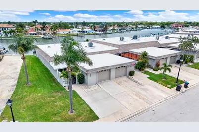 645 Boca Ciega Point Boulevard N, Saint Petersburg, FL 33708 - Photo 27