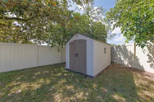 4228 Briarberry Ln, Tampa, FL 33624 - Photo 35