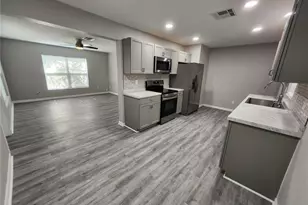304 S Mercury Ave, Clearwater, FL 33765 - Photo 7