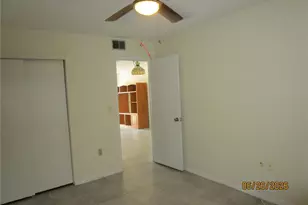 1950 58th Ave N, Saint Petersburg, FL 33714 - Photo 11
