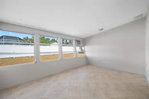 5056 42nd St S, Saint Petersburg, FL 33711 - Photo 25