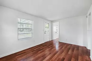 5101 37th St N, Saint Petersburg, FL 33714 - Photo 9