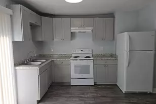 815 N Davis Ave, Lakeland, FL 33815 - Photo 5