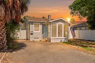 3220 16th St N, Saint Petersburg, FL 33704 - Photo 1