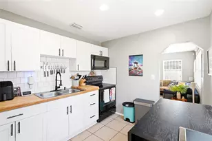 3220 16th St N, Saint Petersburg, FL 33704 - Photo 17