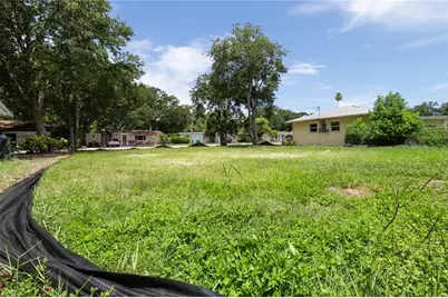 658 15th Street NW, Largo, FL 33770 - Photo 7