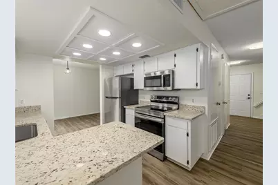 9703 Fox Hollow Road, Tampa, FL 33647 - Photo 13