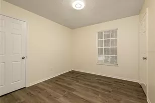 9703 Fox Hollow Rd, Tampa, FL 33647 - Photo 21