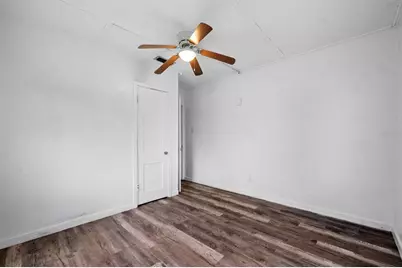 2412 51st Avenue N, Saint Petersburg, FL 33714 - Photo 51