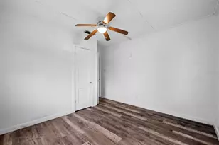 2412 51st Ave N, Saint Petersburg, FL 33714 - Photo 51