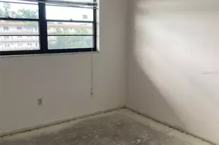 7975 58th Ave N, Saint Petersburg, FL 33709 - Photo 35