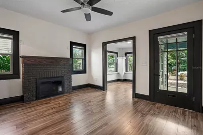 2111 Burlington Avenue N, Saint Petersburg, FL 33713 - Photo 11