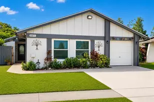 4817 Grove Point Dr, Tampa, FL 33624 - Photo 1