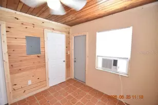 146 Coral Ave, Saint Petersburg, FL 33708 - Photo 17