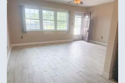 8916 Narcissus Avenue, Seminole, FL 33777 - Photo 5