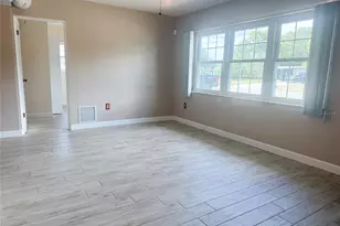 8916 Narcissus Ave, Seminole, FL 33777 - Photo 7
