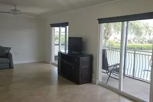 8822 Bay Pointe Dr, Tampa, FL 33615 - Photo 5