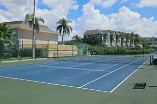 8822 Bay Pointe Dr, Tampa, FL 33615 - Photo 11