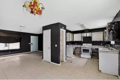 5179 Marcus Drive, Greenwood, FL 32443 - Photo 5