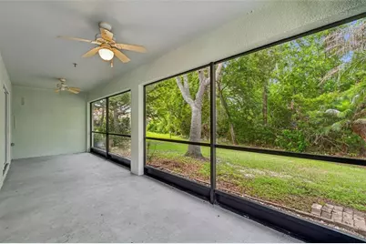 34534 Dellwood Way, Zephyrhills, FL 33541 - Photo 9